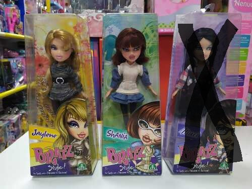 VINTAGE NCR01997 BAMBOLA BRATZ STYLE SINGOLA AST.