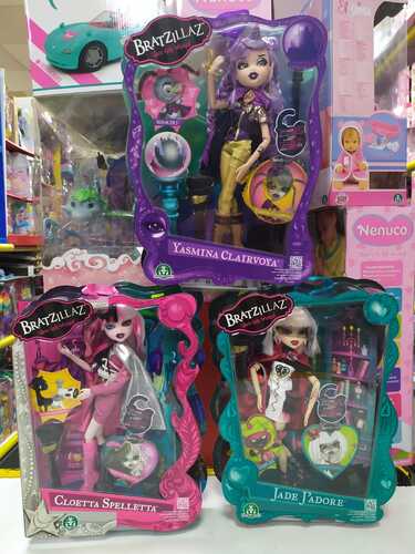 * NCR02093 BAMBOLA BRATZILLAS SINGOLA AST.