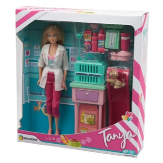 TAN03000 BAMBOLA TANYA PET VET