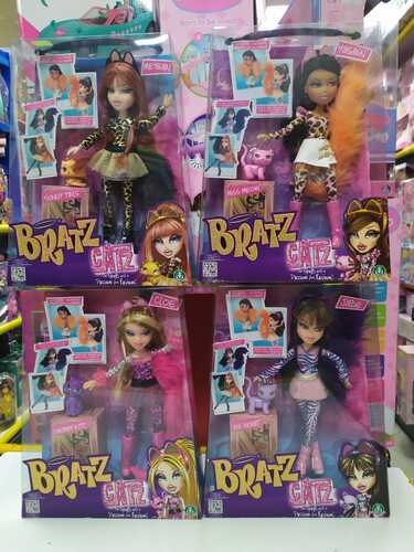 * NCR02089 BAMBOLA BRATZ CATZ SINGOLA AST.